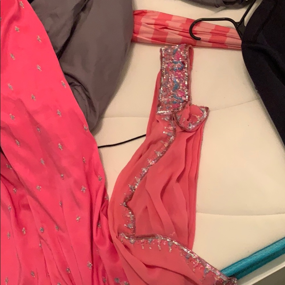 Dress - Picture 3 of 3